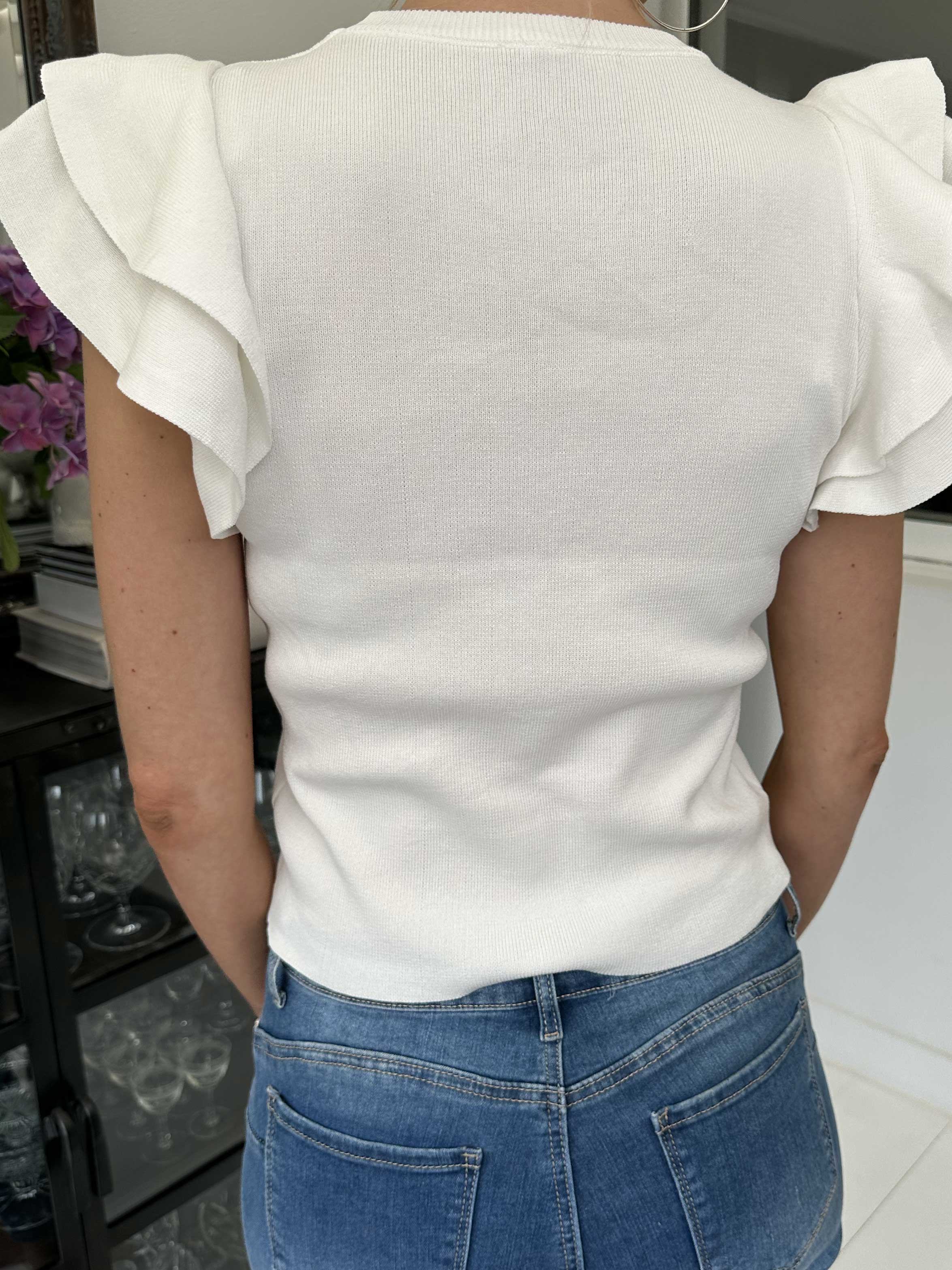 Eva - Feminin t-shirt med söta volangärmar - Lime green